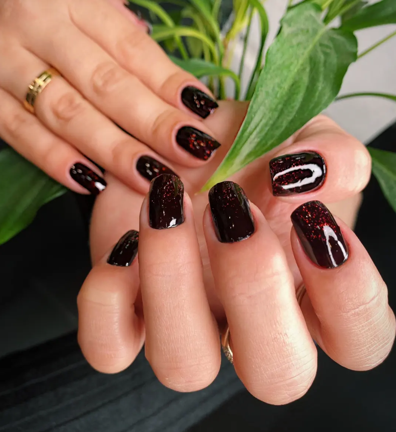 Manicure com glitter